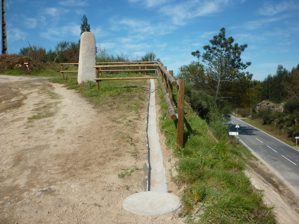  Arranjada área envolvente à Estela-menir de Caparrosa, em Tondela - Jornal do Centro