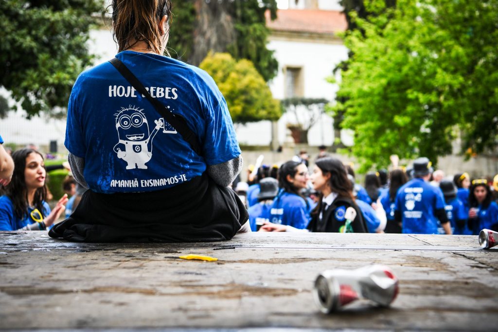  Estudantes param trânsito esta segunda-feira em Viseu - Jornal do Centro