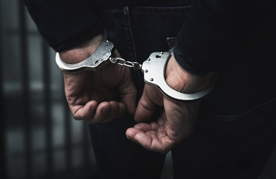  PJ deteve suspeito de crimes de pornografia de menores em Penedono - Jornal do Centro