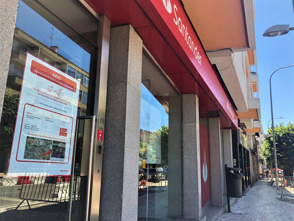  Mais uma agência bancária que encerra em Viseu - Jornal do Centro