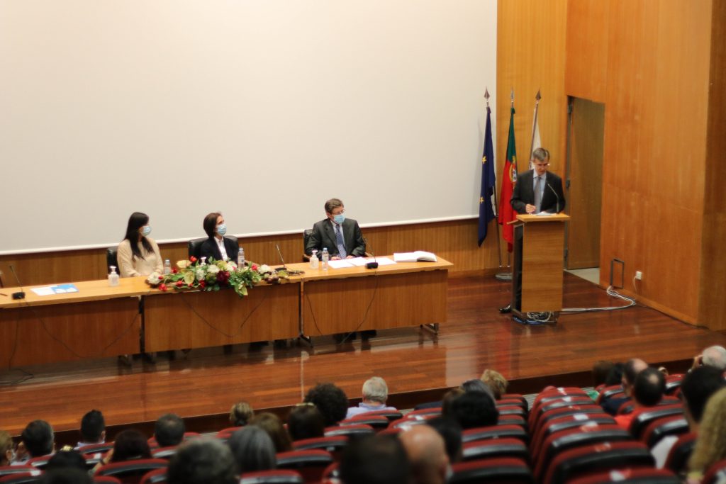  Novo diretor do Agrupamento de Escolas Infante D. Henrique já tomou posse - Jornal do Centro