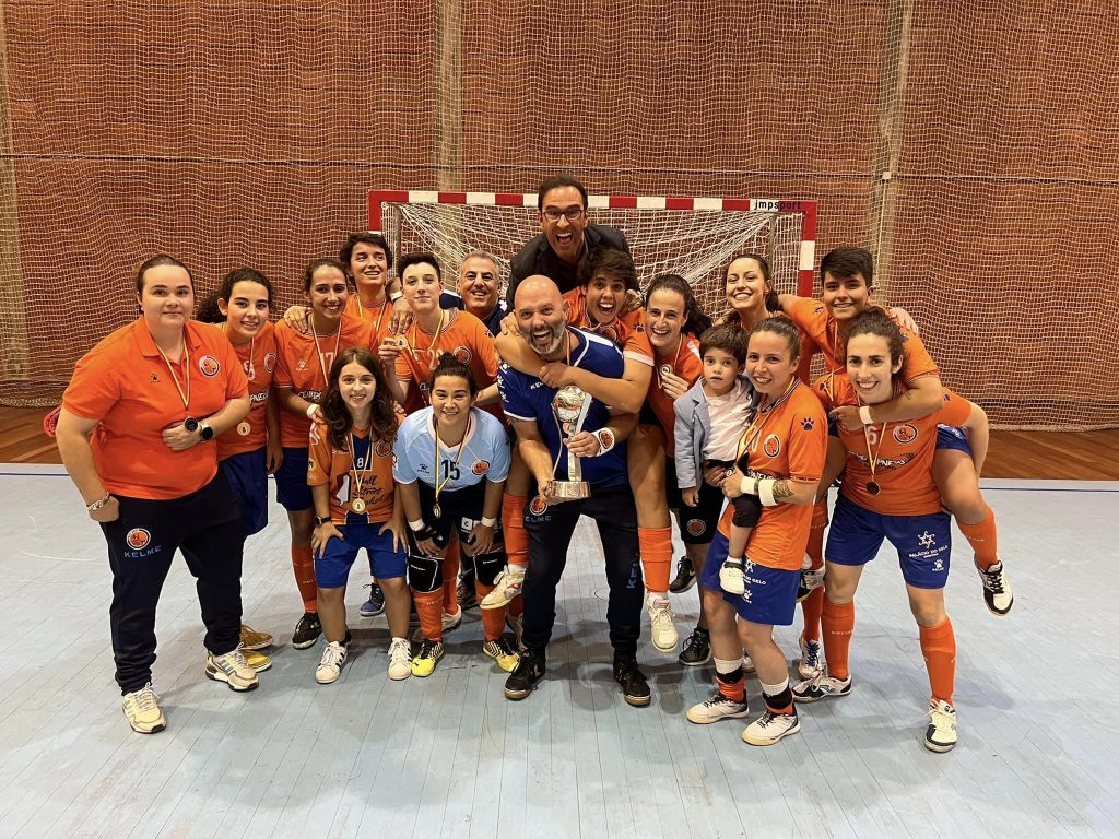  Viseu 2001 vence Supertaça de futsal feminino distrital - Jornal do Centro