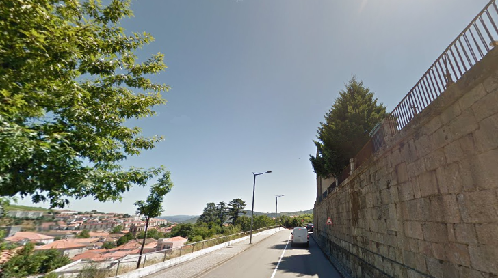  Lamego: Circulação interrompida na Rua 15 de Março - Jornal do Centro