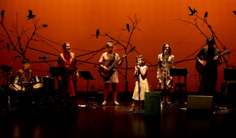  Colectivo Gira Sol Azul lança novo álbum inspirado no universo dos mais novos - Jornal do Centro