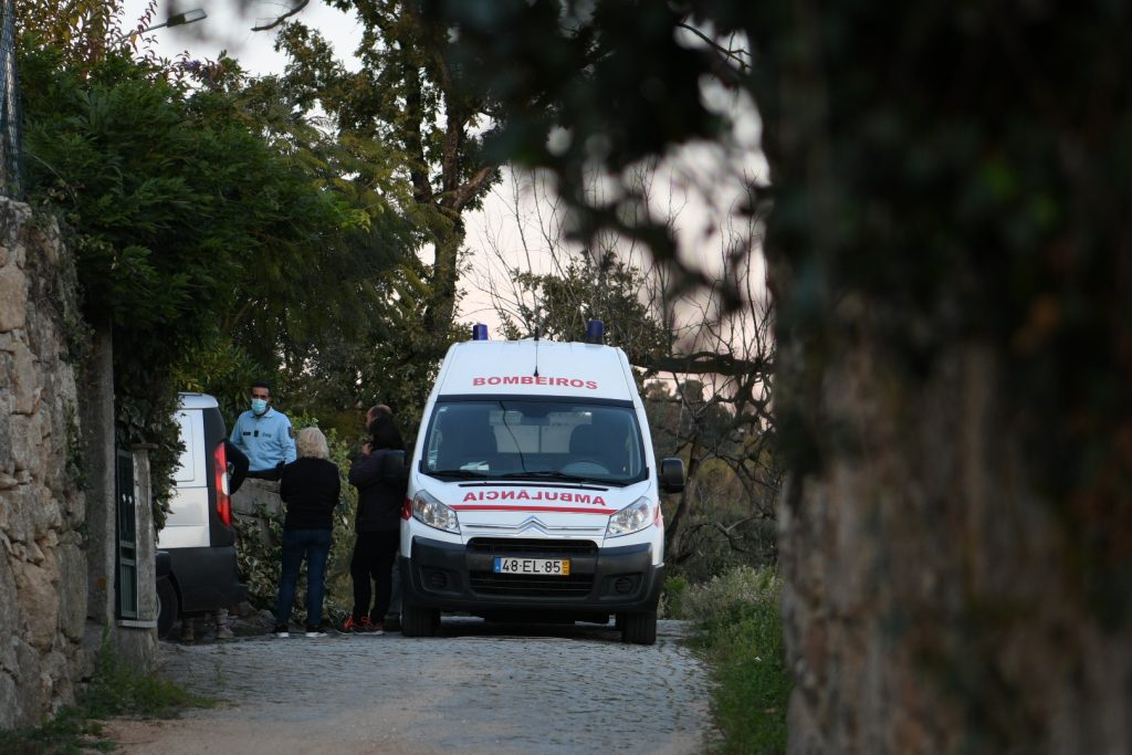 Mulher baleada pelo marido continua “estável” no Hospital de Viseu - Jornal do Centro