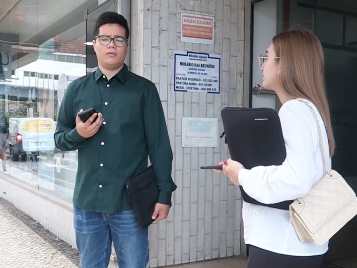  Estudantes da ESEV criam manual de boas maneiras nas redes sociais - Jornal do Centro