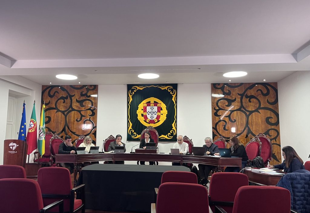  Tondela junta-se à reivindicação pelo corredor ferroviário atlântico e alerta para pressões do “Norte” - Jornal do Centro