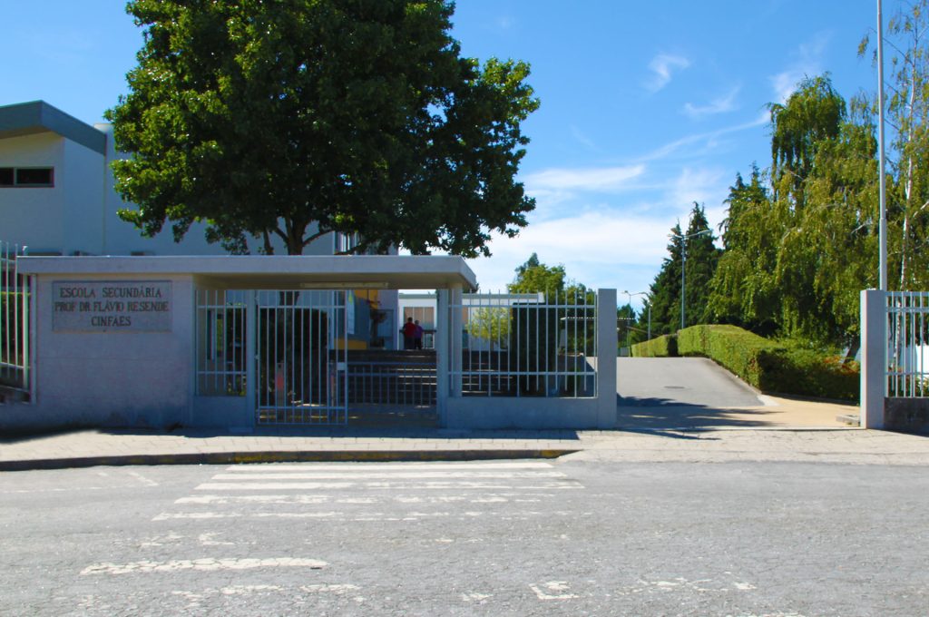  Cerca de 750 mil euros para intervenções em escolas de Cinfães - Jornal do Centro
