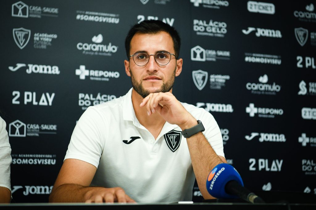  Académico de Viseu: ‘A tabela não descreve a dificuldade do jogo’, garante treinador - Jornal do Centro