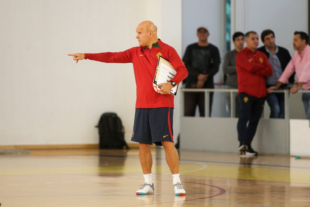  Futsal: Fábio Cecílio ausente de dupla jornada com a Arménia - Jornal do Centro