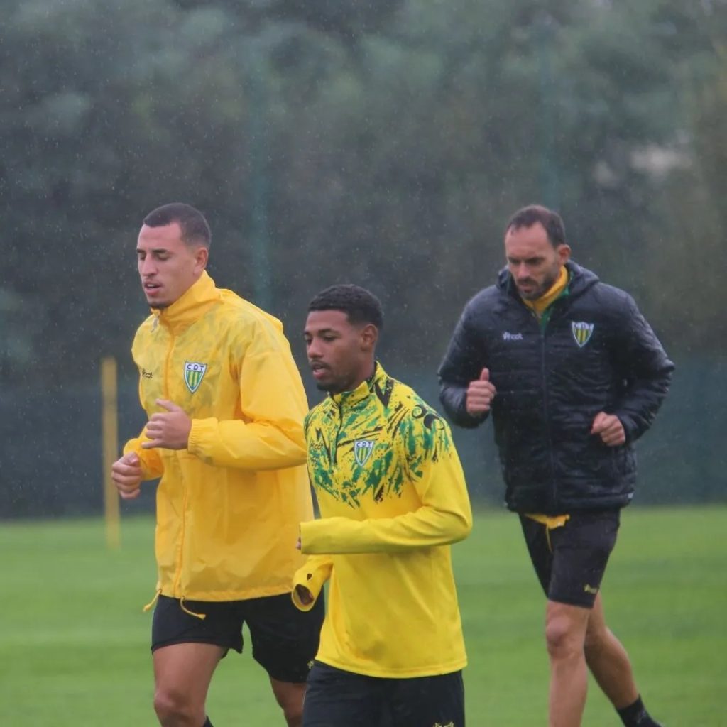  Segunda Liga: CD Tondela na Madeira para “dar continuidade ao bom momento” - Jornal do Centro