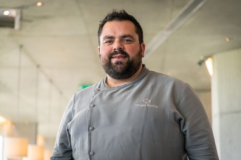 Diogo Rocha eleito ”Melhor Chef de Cozinha” pela Associação Portuguesa de Enoturismo - Jornal do Centro
