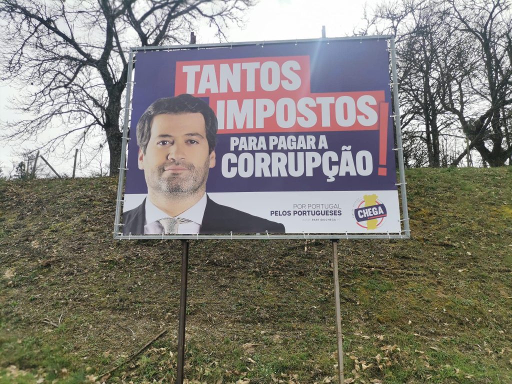  Eleições: Ventura em Lamego e Vouzela e campanha com caravana e redes sociais - Jornal do Centro