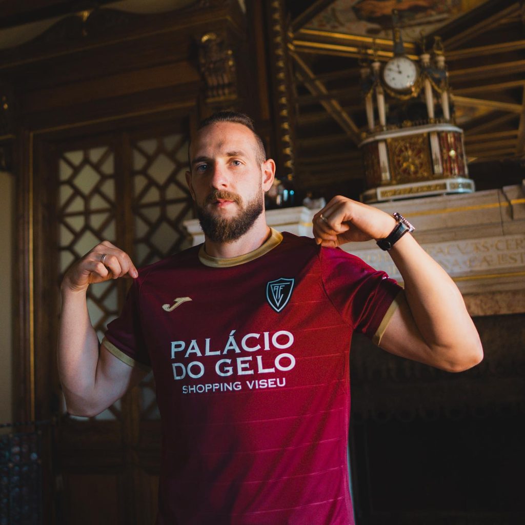  Académico de Viseu: Steven Petkov assina por um temporada - Jornal do Centro