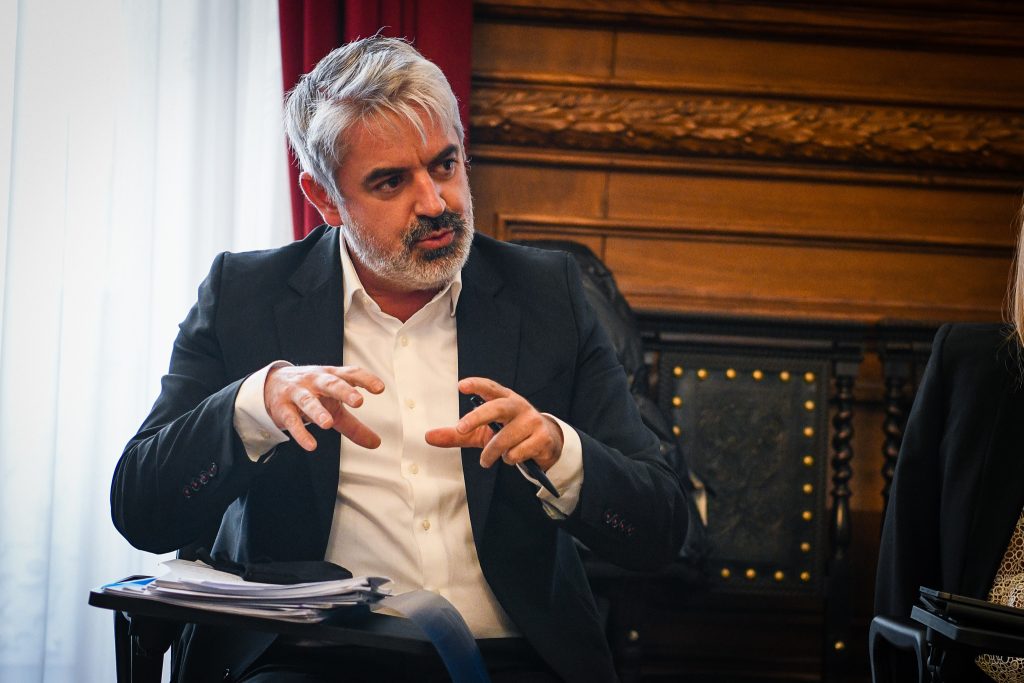  Legislativas: PS promete medidas para o interior em novo manifesto - Jornal do Centro