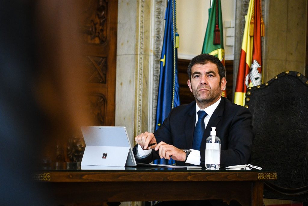  Vice-presidente da autarquia de Viseu critica PS por causa do programa PARES - Jornal do Centro