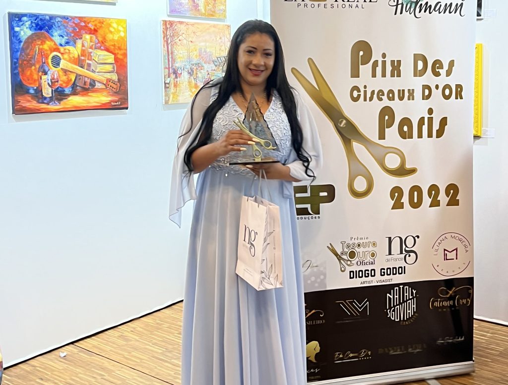  Cabeleireira brasileira traz para Viseu prémio internacional na área da beleza - Jornal do Centro