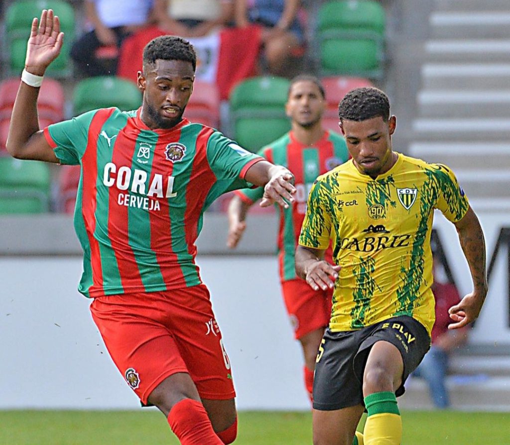  CD Tondela desperdiça vantagem de dois golos e empata na Madeira - Jornal do Centro