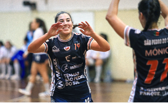  Andebol feminino: Academia de São Pedro do Sul vence e isola-se no terceiro lugar - Jornal do Centro