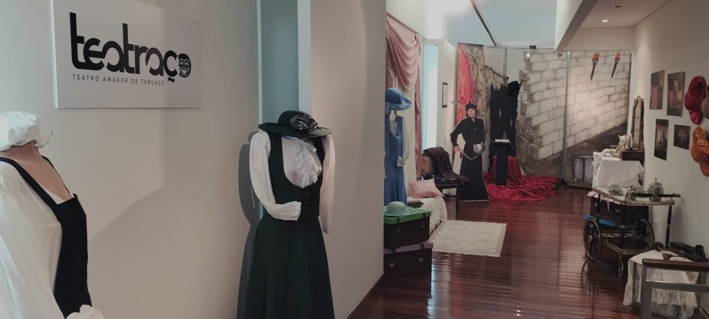  Teatro Amador de Tabuaço mostra 17 anos de palco em exposição - Jornal do Centro