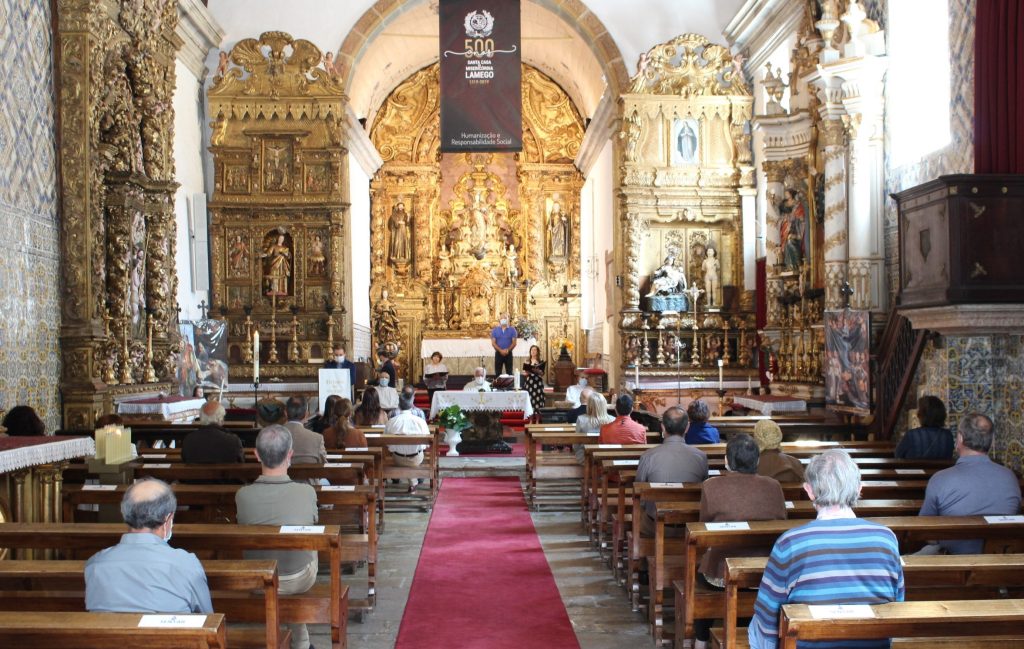  Covid-19: Distanciamento em locais de culto reduzido para 1,5 metros – DGS - Jornal do Centro