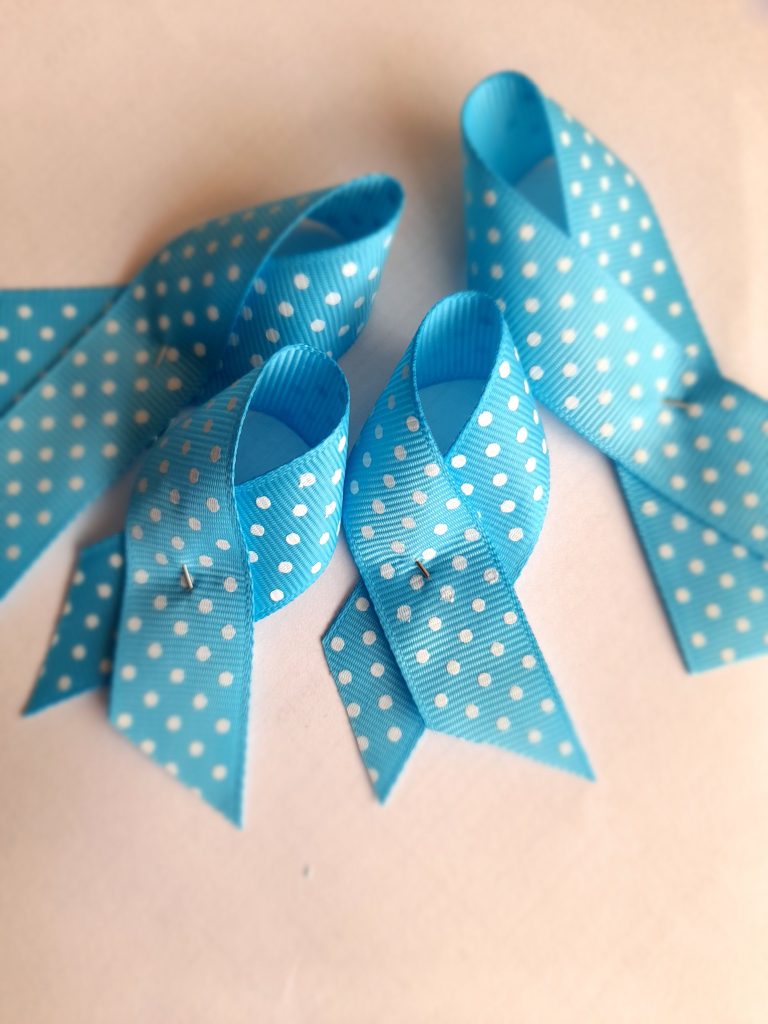  Sexta-feira é dia azul na rua contra os maus tratos infantis - Jornal do Centro