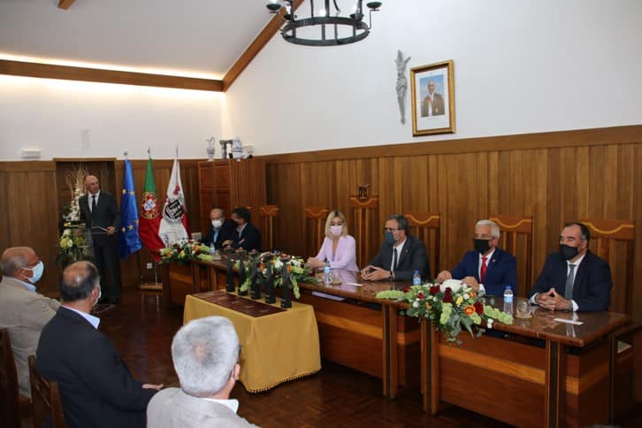  Autarcas de Moimenta da Beira e Penedono homenageados em Sernancelhe - Jornal do Centro