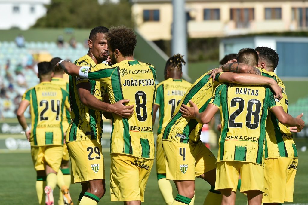  Tondela: Sonho do Jamor passa pelos Arcos - Jornal do Centro