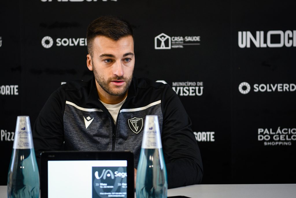  Andebol: “Vamos tentar condicionar ao máximo os pontos fortes do FCPorto”, antevê treinador do Académico de Viseu - Jornal do Centro