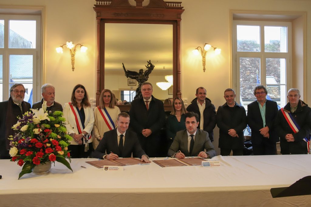  São João da Pesqueira geminado com cidade francesa - Jornal do Centro