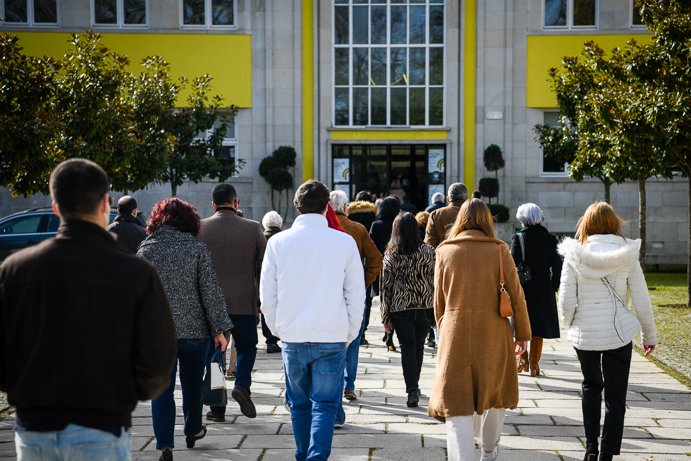  Legislativas: Abstenção foi mais baixa nos concelhos com mais casos de covid-19 - Jornal do Centro