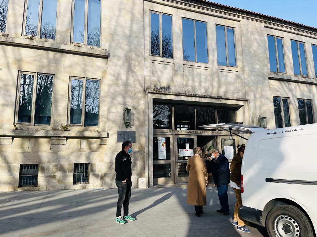  Legislativas: Viseu sem filas e a cumprir recomendações na hora de votar - Jornal do Centro