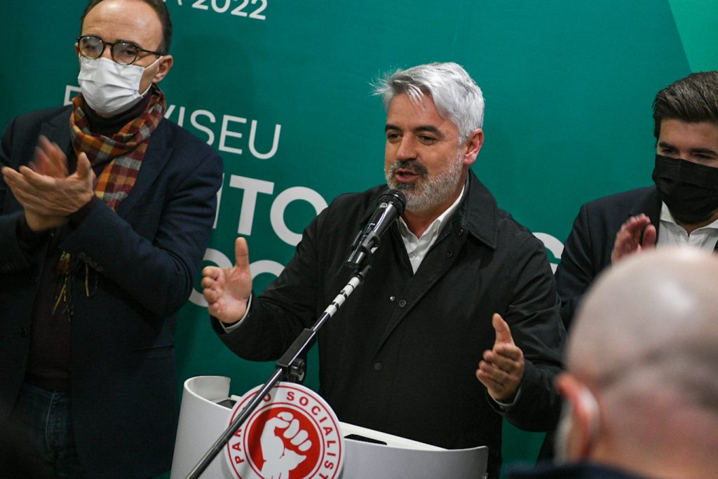  João Azevedo está fora do Governo… mas porque recusou - Jornal do Centro