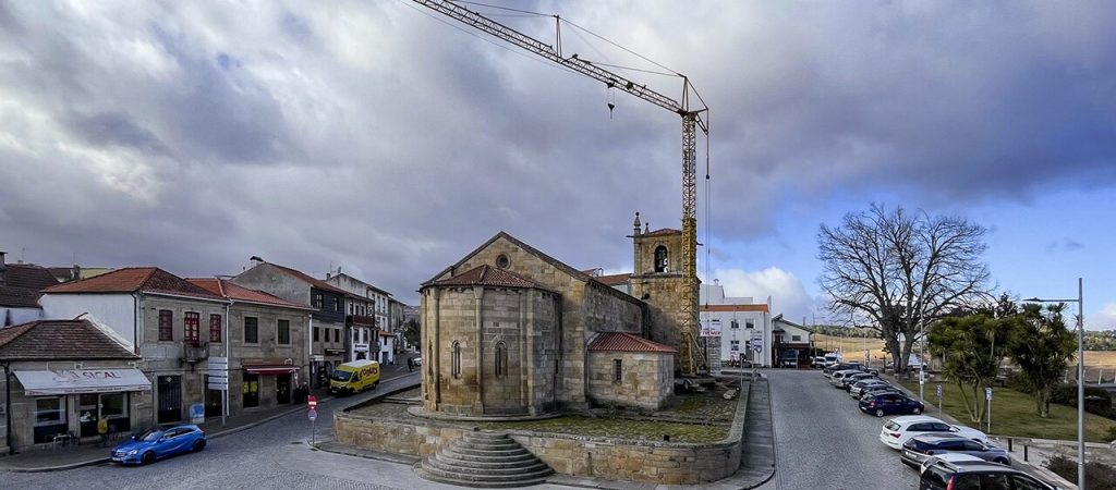  Monumento Nacional de Armamar restaurado ao fim de 70 anos - Jornal do Centro