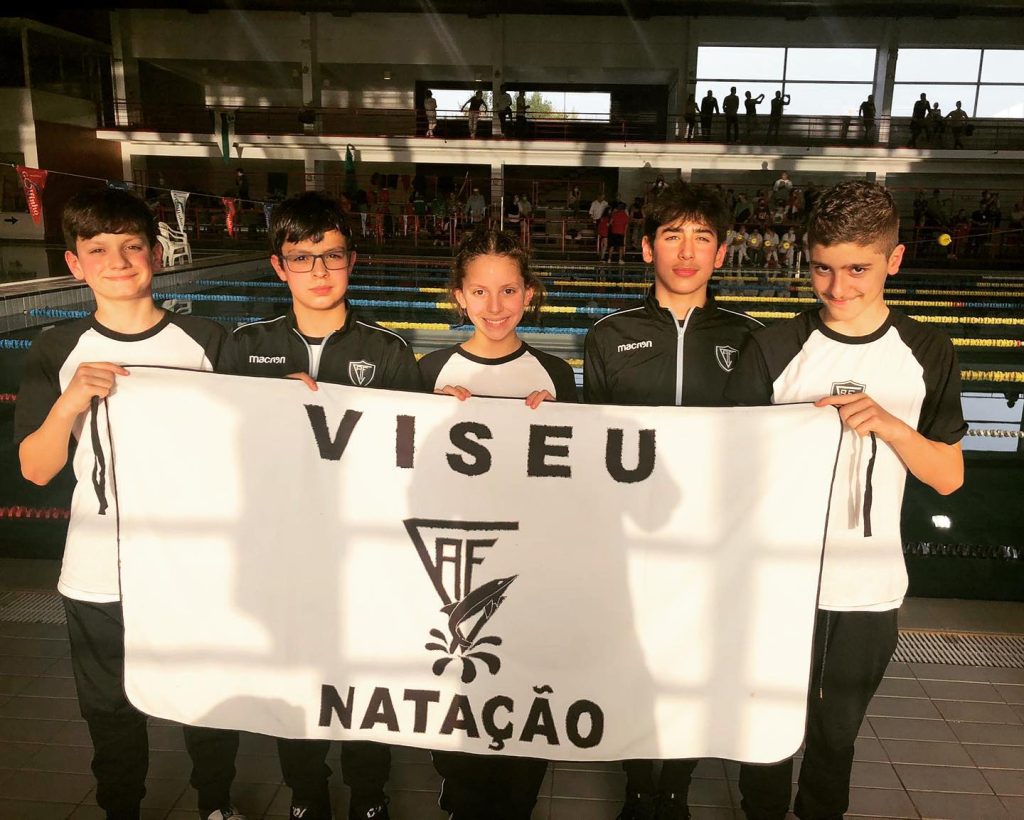  Natação: Académico com três atletas no pódio num torneio de Juvenis - Jornal do Centro