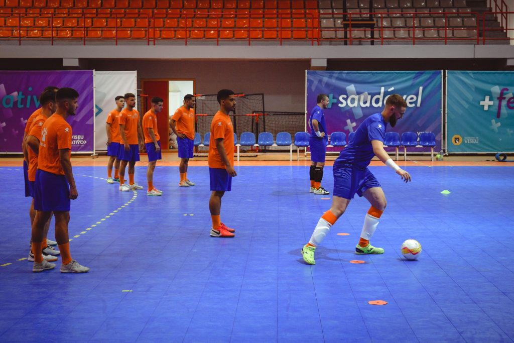  Viseu 2001 critica mudança para o Pavilhão do Fontelo, Ruas diz que clube ‘não nos impõe nada’ - Jornal do Centro