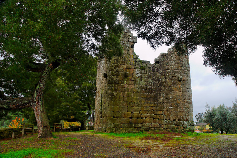  As três torres… para uma viagem medieval - Jornal do Centro