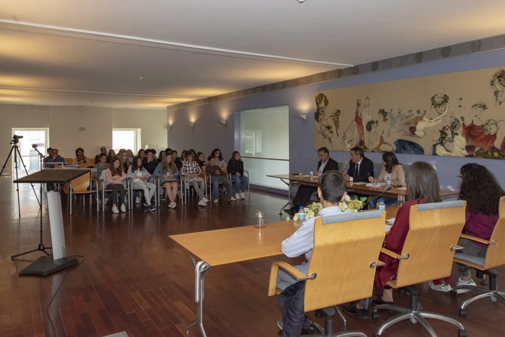  Armamar realiza Assembleia Municipal Jovem com alunos do concelho - Jornal do Centro