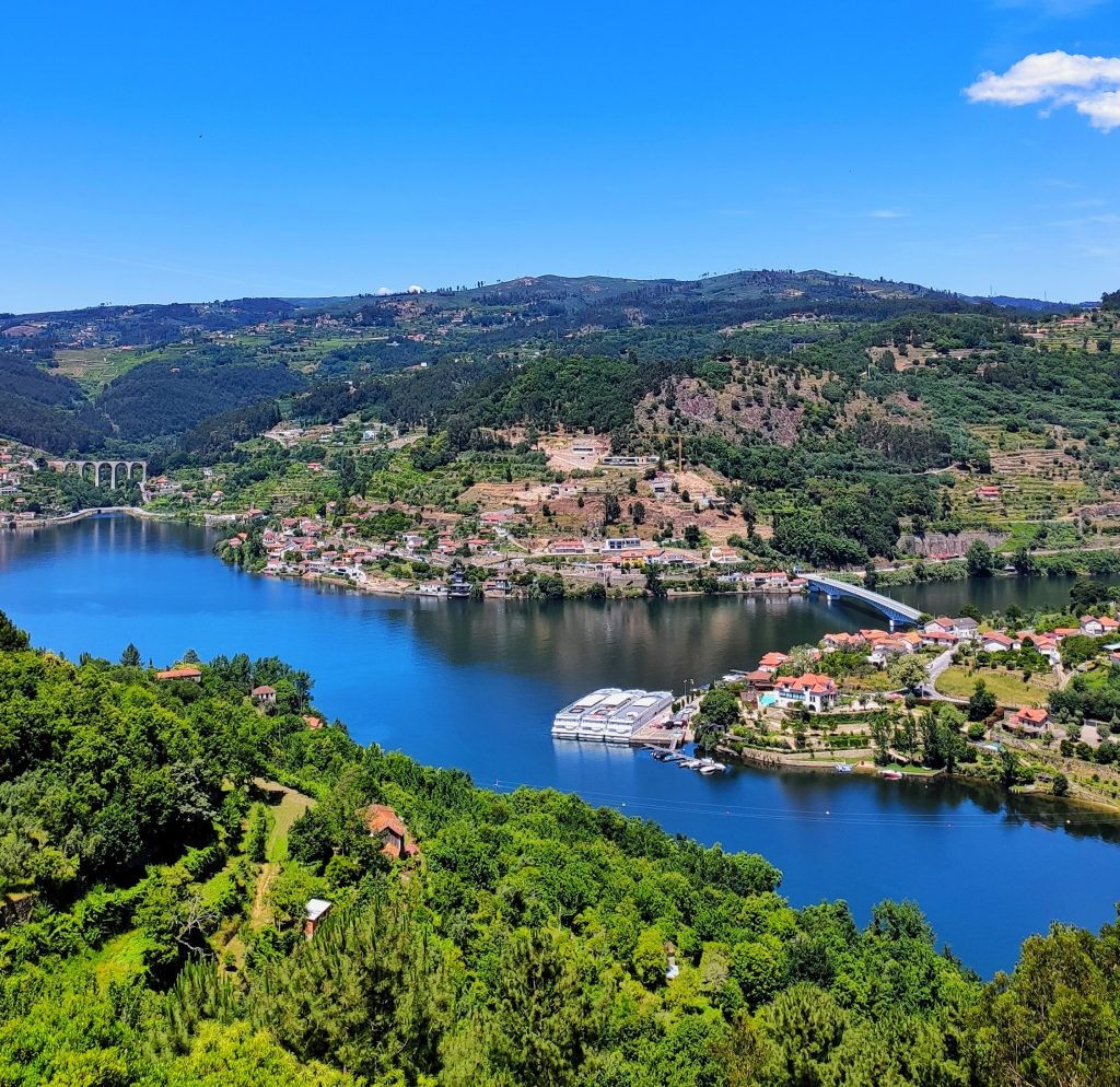  Um passeio entre vales do Douro, passando pelo Bestança e pelo Paiva - Jornal do Centro