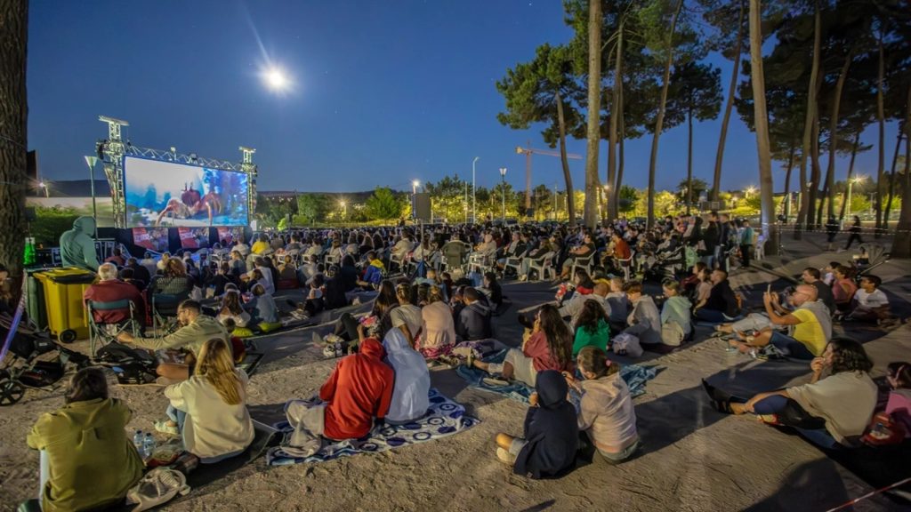  Continente organiza cinema ao ar livre em Lamego e Mangualde - Jornal do Centro