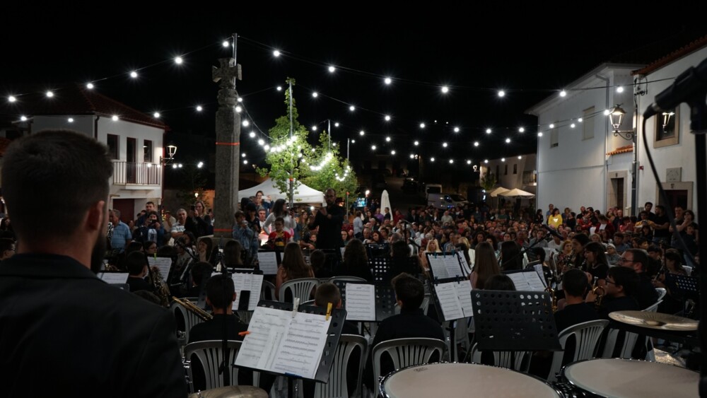  Aldeia de Sernancelhe recebe festa Arcada Vintage em setembro - Jornal do Centro