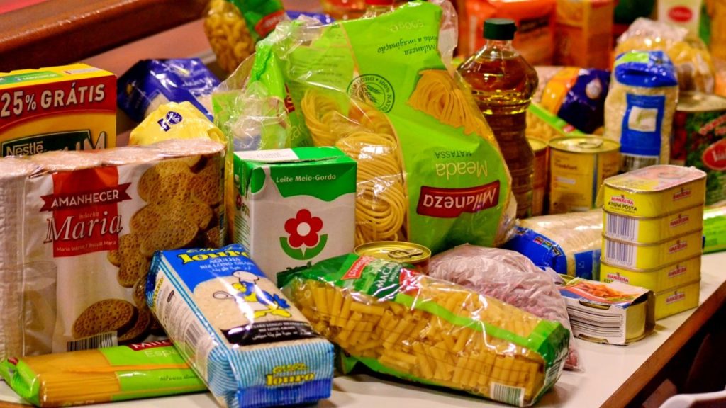  Pingo Doce doou 83 toneladas de alimentos a instituições do distrito de Viseu em 2024 - Jornal do Centro