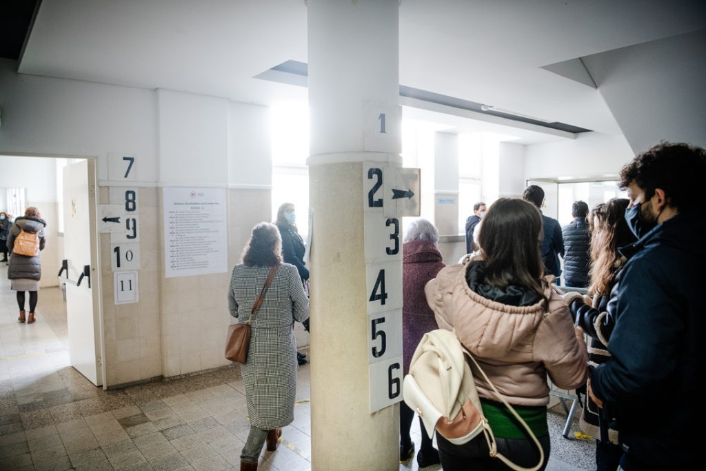  Legislativas: listas entregues no tribunal e ordem no boletim de votos é conhecida esta terça-feira - Jornal do Centro