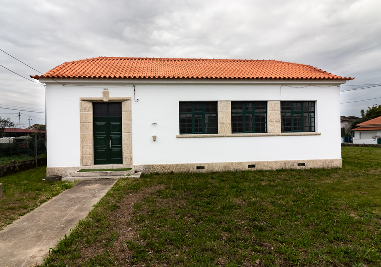  Antiga Escola de Guimarães transformada em habitação acessível - Jornal do Centro