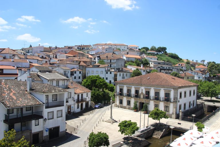 santa_comba_dao_1_varanda_com_estoria-min