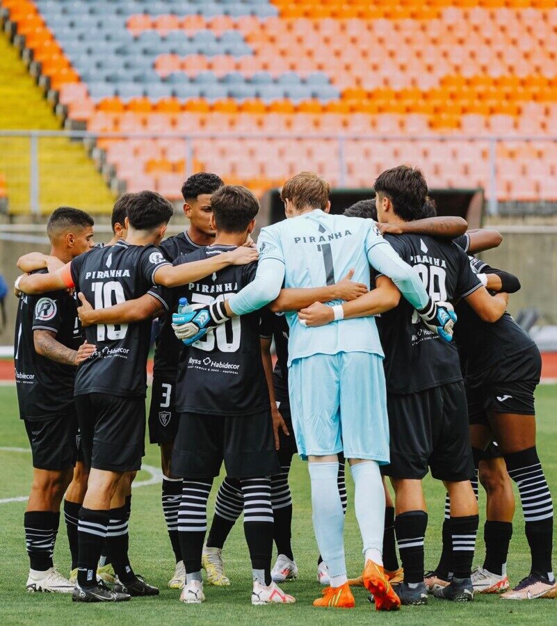  Académico de Viseu goleado pelo Leixões na Liga Revelação - Jornal do Centro