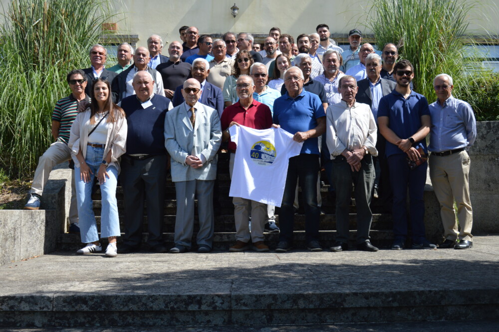  Antigos alunos do Colégio da Via-Sacra juntam-se há mais de 40 anos em Viseu - Jornal do Centro