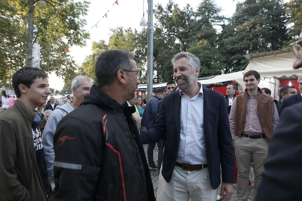  Em Viseu, Pedro Nuno Santos responsabiliza Governo por saúde estar “muito pior” que em 2023 - Jornal do Centro