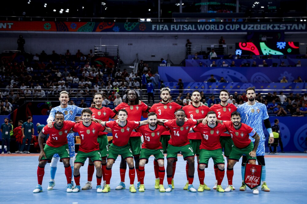  Futsal: Portugal vence Tajiquistão e decide primeiro lugar do grupo na última jornada - Jornal do Centro