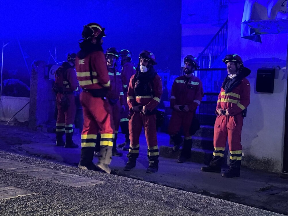  Incêndios: Vieram de Espanha para combater as chamas e acabaram a agradecer à população - Jornal do Centro